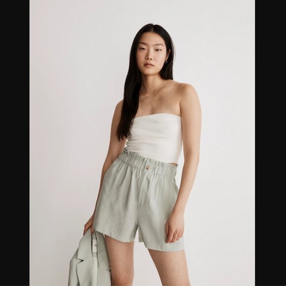 Madewell Pants - NWT Madewell Seamed Pull-On Paperbag Shorts in Softdrape